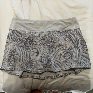 Lulu lemon tennis skirt